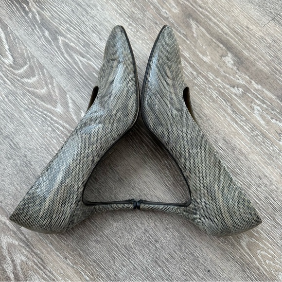 Yves Saint Laurent vintage snake pointy kitten heels, trendy shoes, fashion - Picture 8 of 14